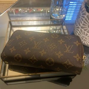 Luxury wallet *please read description*